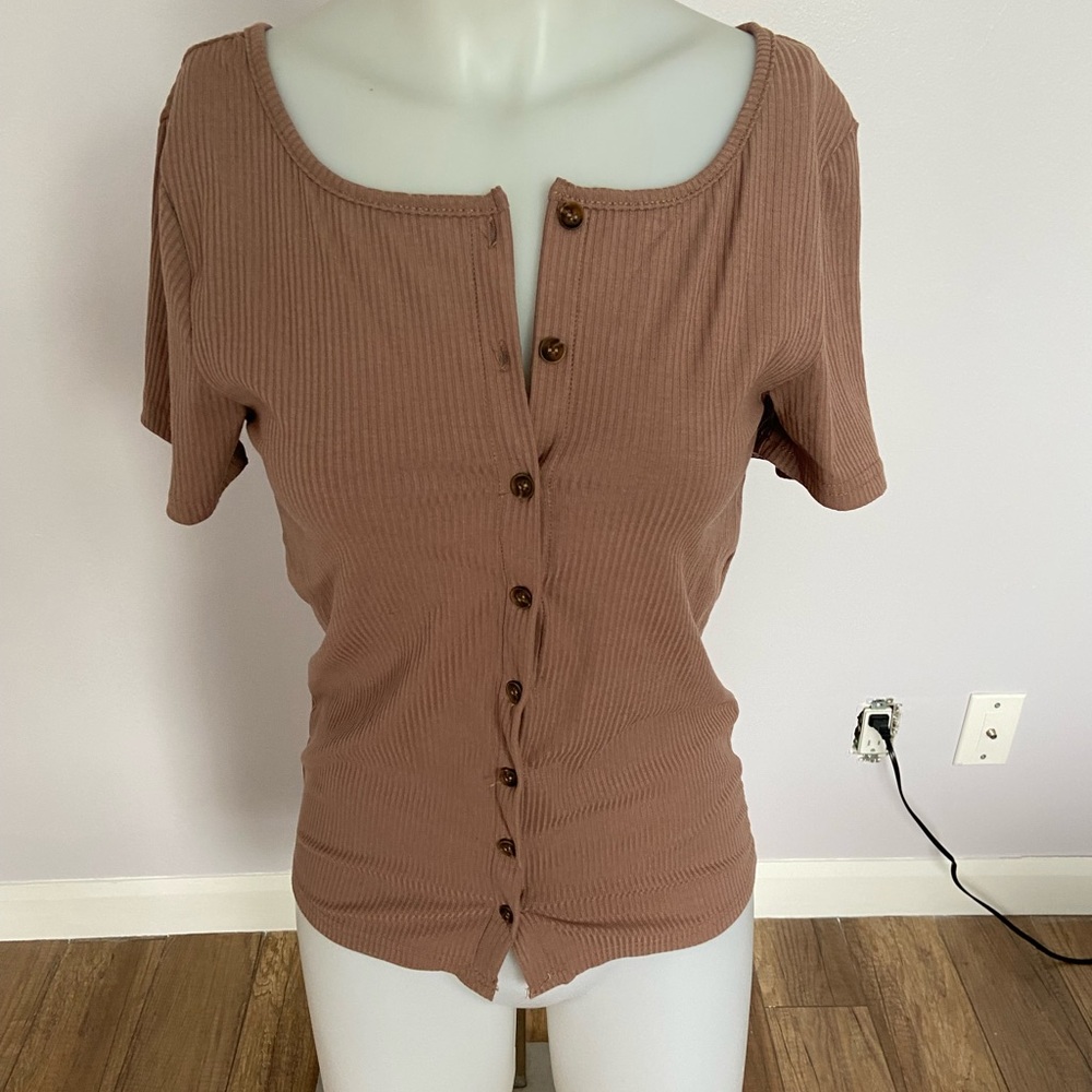 Brand new t-shirt/blouse